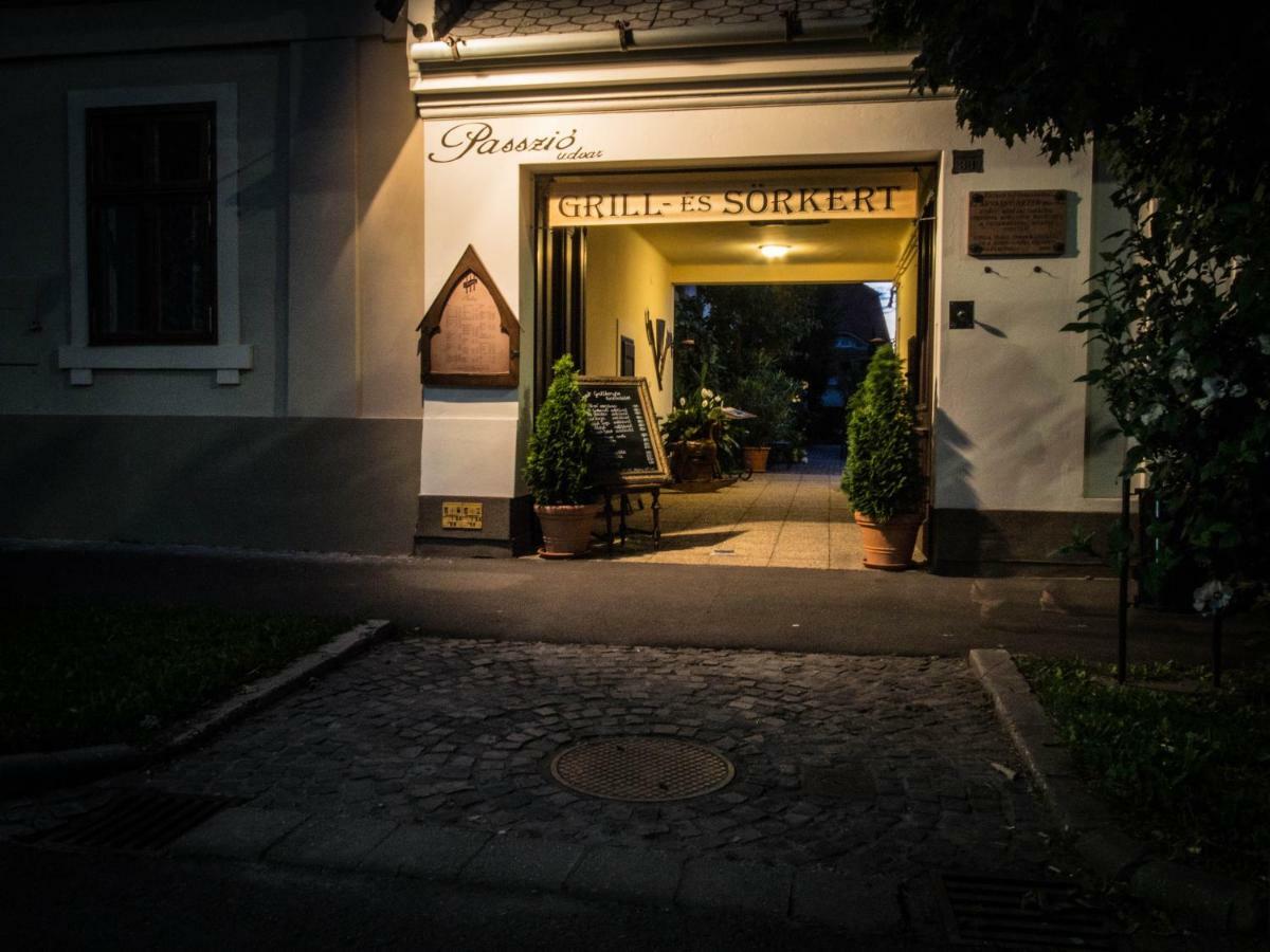 Feliz Apartman Gyula Zewnętrze zdjęcie